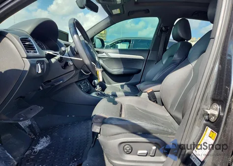 2018 Audi Q3 Premium Plus z USA, uszkodzony, nr VIN WA1JCCFS2JR013782